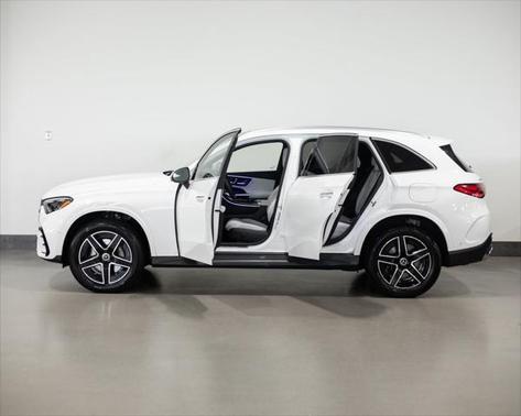 2025 Mercedes-Benz GLC 350e Base