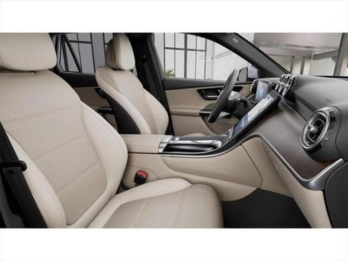 2025 Mercedes-Benz GLC 350e Base