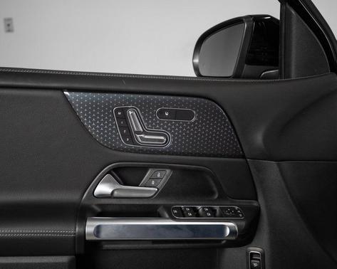 2026 Mercedes-Benz GLB 250 4MATIC