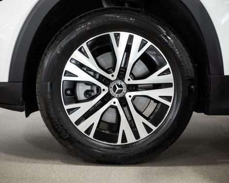 Polar White 2026 Mercedes-Benz GLB 250 4MATIC