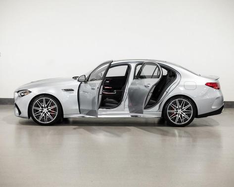 2024 Mercedes-Benz AMG C 63 S E Performance