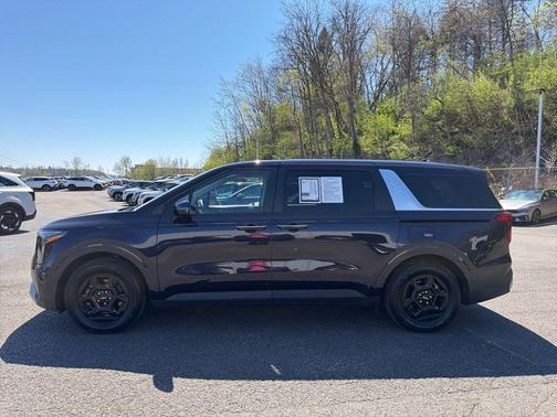 2025 Kia Carnival LXS