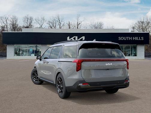 Ceramic Silver 2026 Kia Carnival SX