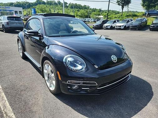 Deep Black Pearl Effect 2019 Volkswagen Beetle 2.0T Final Edition SEL