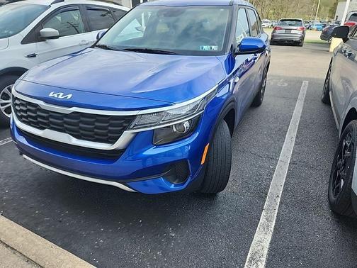 Neptune Blue 2023 Kia Seltos LX