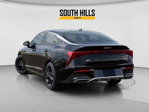 Aurora Black Pearl 2026 Kia K5 GT-Line