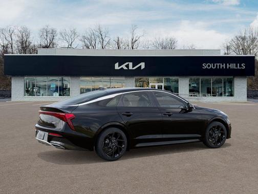 Aurora Black Pearl 2026 Kia K5 GT-Line