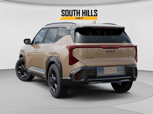 Brown 2027 Kia Seltos X-Line