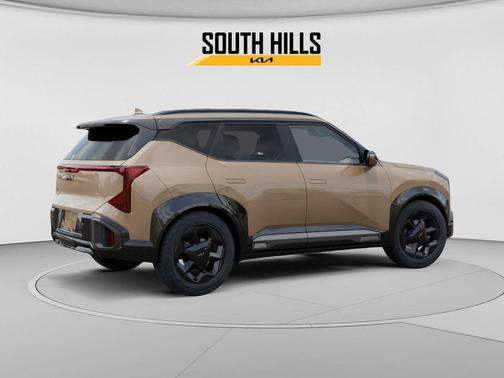 Brown 2027 Kia Seltos X-Line
