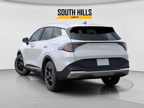 Snow White Pearl 2026 Kia Sportage Hybrid EX