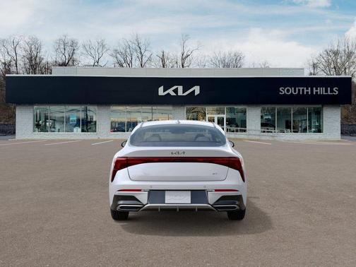 Snow White Pearl 2026 Kia K5 GT-Line