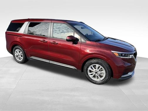 2023 Kia Carnival LX