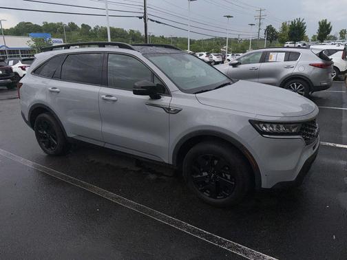 Wolf Gray 2023 Kia Sorento X-Line S