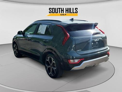 Green 2023 Kia Niro EX Touring