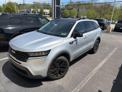Sparkling Silver 2022 Kia Sorento S