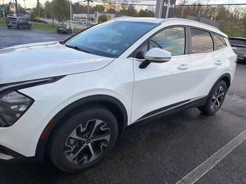 Snow White Pearl 2023 Kia Sportage Hybrid EX