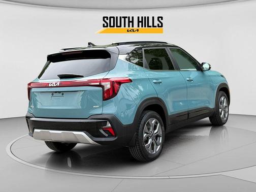 Blue / Black 2024 Kia Seltos S