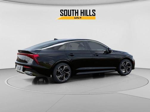 Black Pearl 2026 Kia K5 GT-Line