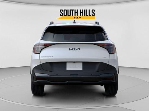 Snow White Pearl 2026 Kia Sportage Hybrid X-Line
