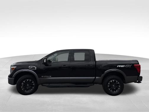 2017 Nissan Titan PRO-4X