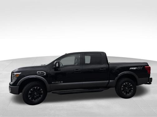 2017 Nissan Titan PRO-4X