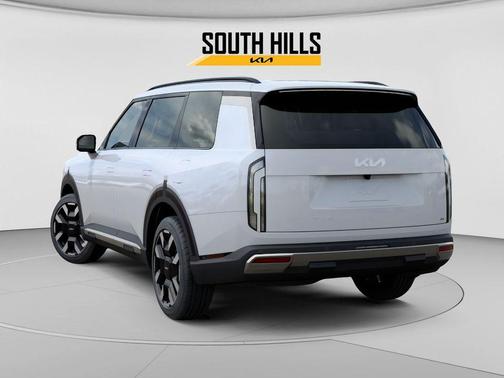 White Pearl 2027 Kia Telluride S