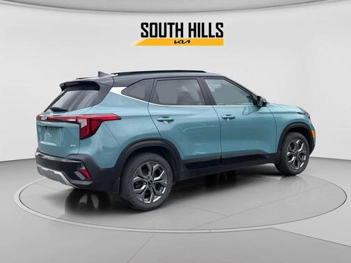 Blue / Black 2024 Kia Seltos S