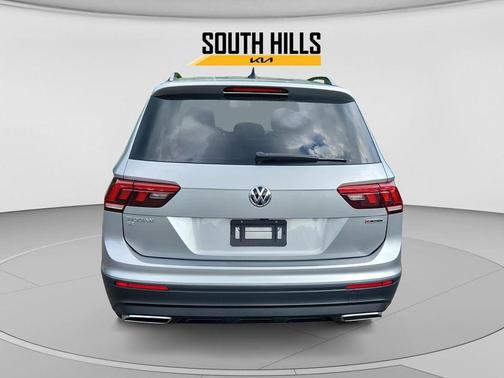 Pyrite Silver Metallic 2019 Volkswagen Tiguan 2.0T SE