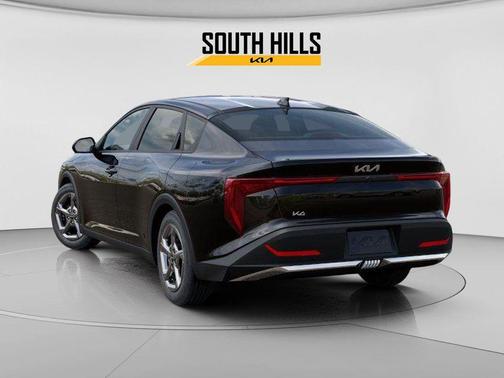 Aurora Black Pearl 2026 Kia K4 LXS