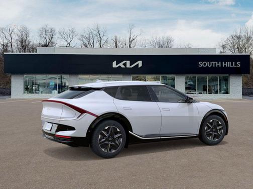 Glacier White Pearl 2025 Kia EV6 Wind