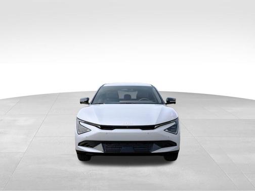 Glacier White Pearl 2025 Kia EV6 Wind