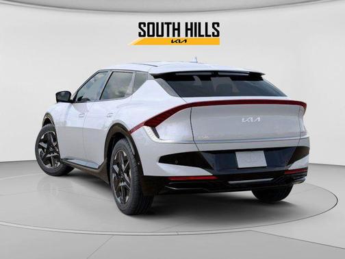 Glacier White Pearl 2025 Kia EV6 Wind