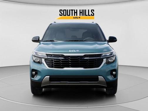 Blue / Black 2026 Kia Seltos S