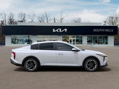 Snow White Pearl 2026 Kia K4 EX