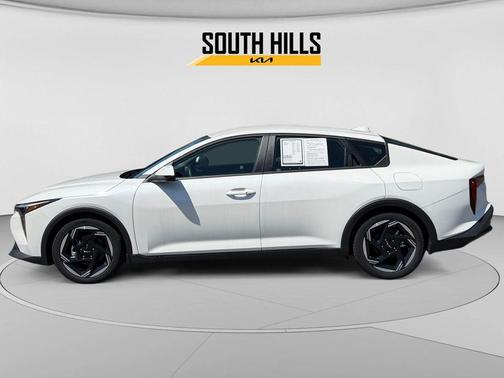 Snow White Pearl 2025 Kia K4 EX