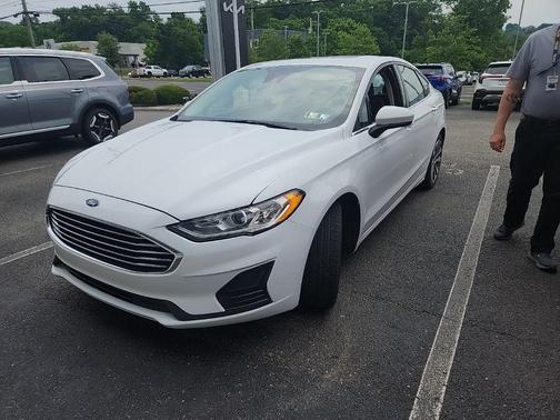Oxford White 2020 Ford Fusion SE