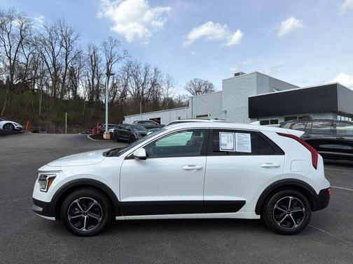 2024 Kia Niro LX