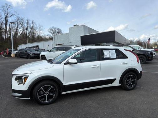 2024 Kia Niro LX