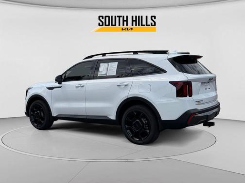 Glacial White Pearl 2025 Kia Sorento X-Line EX