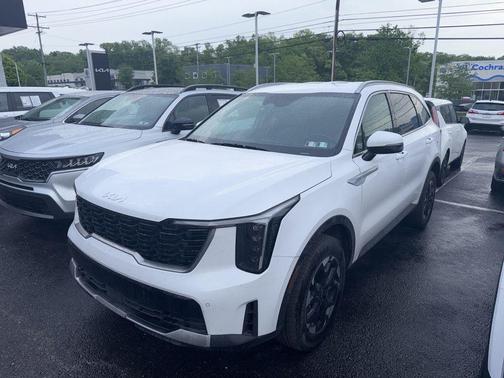Glacial White Pearl 2025 Kia Sorento S