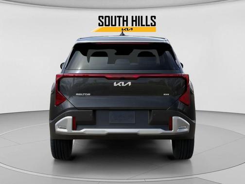 Gray 2027 Kia Seltos S
