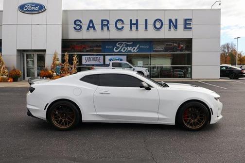 2021 Chevrolet Camaro RWD Coupe LT1