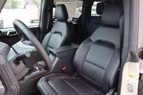 Desert Sand 2026 Ford Bronco Outer Banks