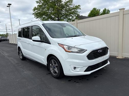2019 Ford Transit Connect Titanium w/Rear Liftgate