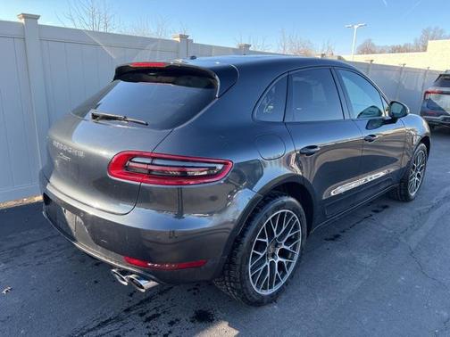 2018 Porsche Macan Sport Edition