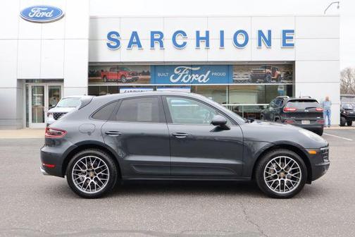 2018 Porsche Macan Sport Edition