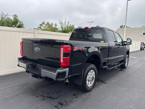 2023 Ford F-350 XLT