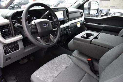 2025 Ford F-350 XLT
