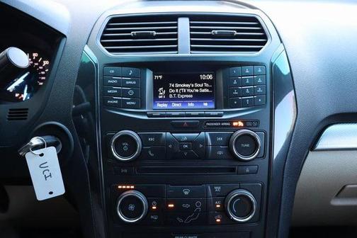 2017 Ford Explorer Base
