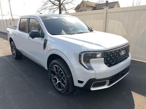 Space White Metallic 2025 Ford Maverick Lariat